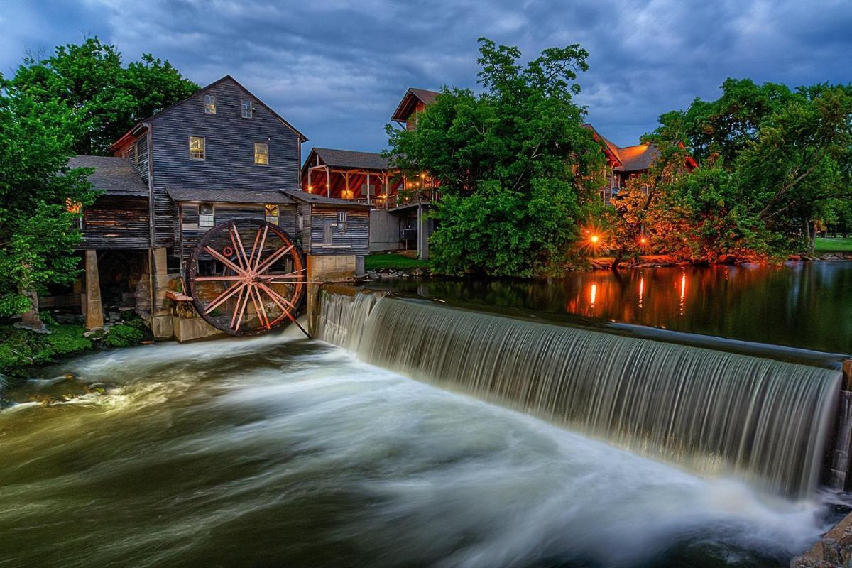 Hidden Creek, Pool Table, Hot Tub, 1089 Free Tickets Each Paid Day, Dollywood And More Gatlinburg Exterior foto