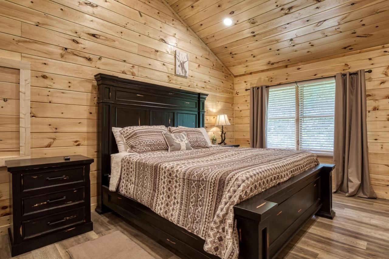 Hidden Creek, Pool Table, Hot Tub, 1089 Free Tickets Each Paid Day, Dollywood And More Gatlinburg Exterior foto