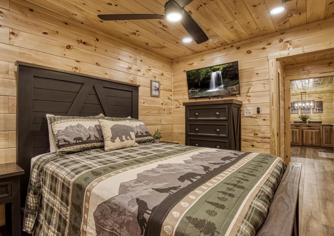 Hidden Creek, Pool Table, Hot Tub, 1089 Free Tickets Each Paid Day, Dollywood And More Gatlinburg Exterior foto